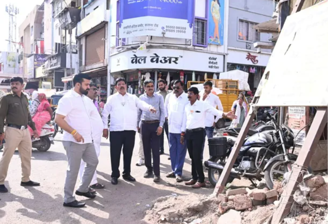 New E-Toilet Facilities to Be Introduced at Gulmandi Chowk and Osmanpura